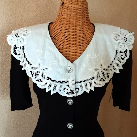 Vintage Knapp Studio Black Dress with Lace Collar💖💖💖NWT - Picture 2 of 8